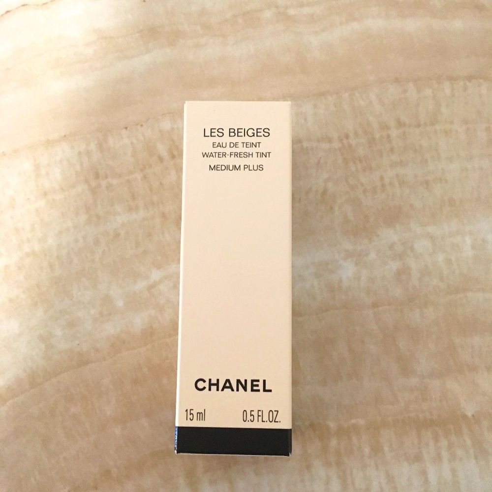 Chanel Les Beiges water-fresh tint NWT never opened